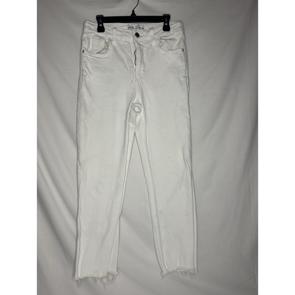 Zara Women's White Jeans Size 4 Raw Frayed Hem Cropped Straight Leg Denim